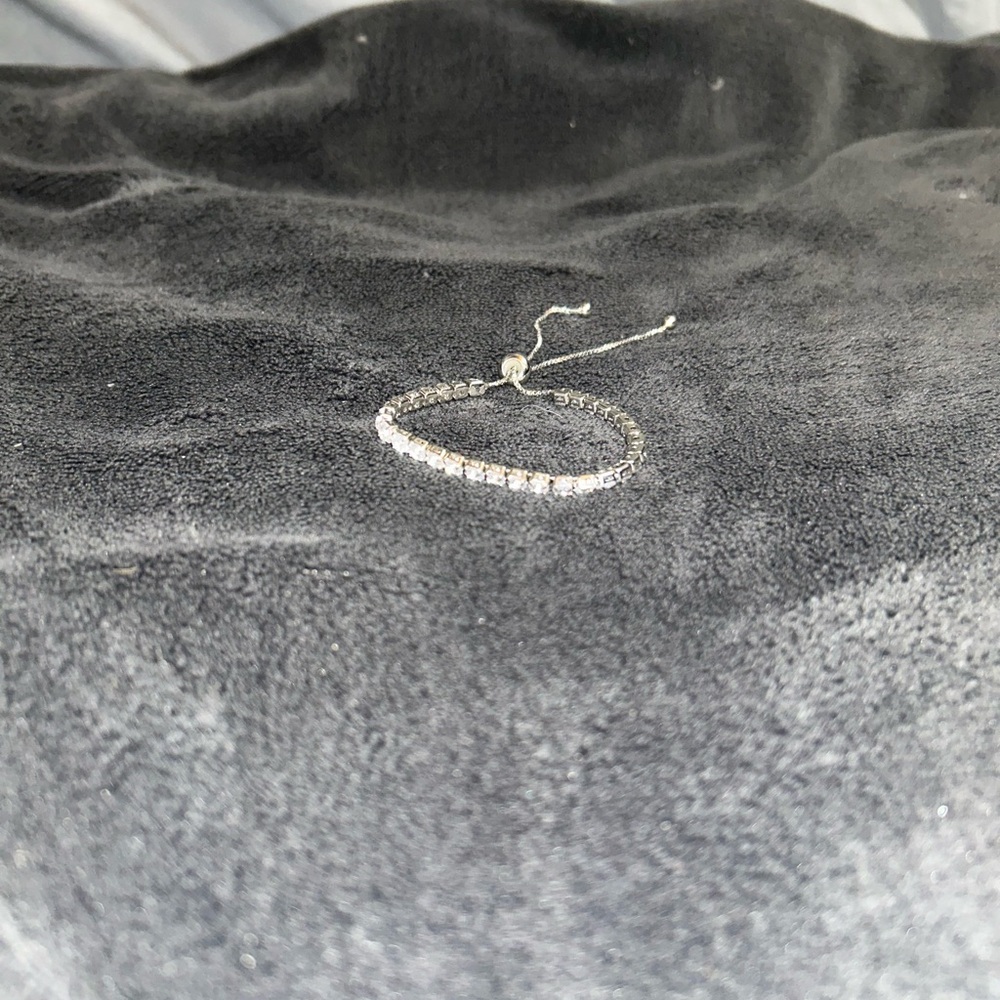 Amazon Silver Adjustable Bracelet